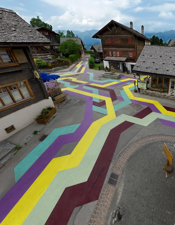 瑞士，维尔科林（Vercorin） 几何街（Geometric streets）